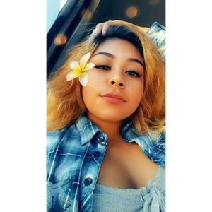 Meet your Posher, Leah